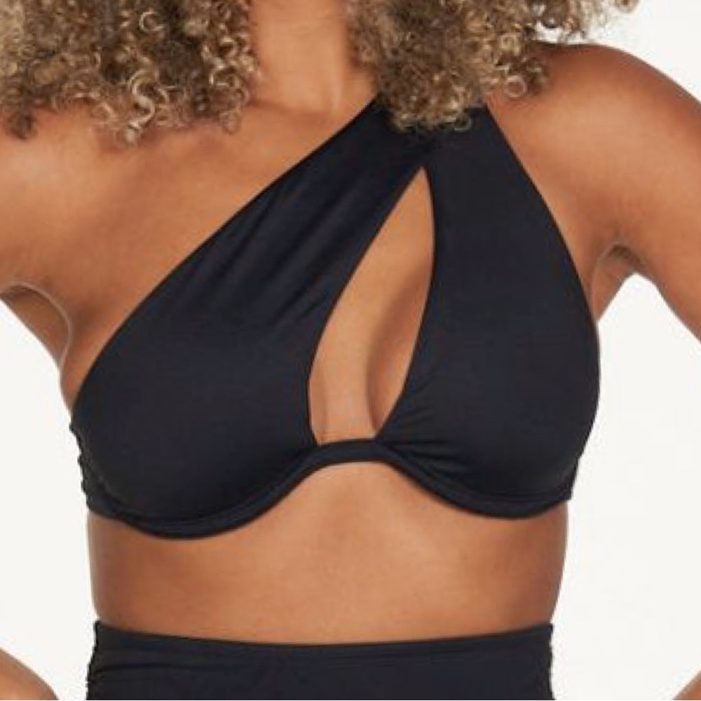 Classic Swim Bikini Top NWT - Picture 2 of 10